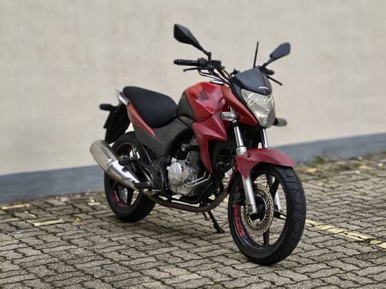 HONDA CB 300R 
